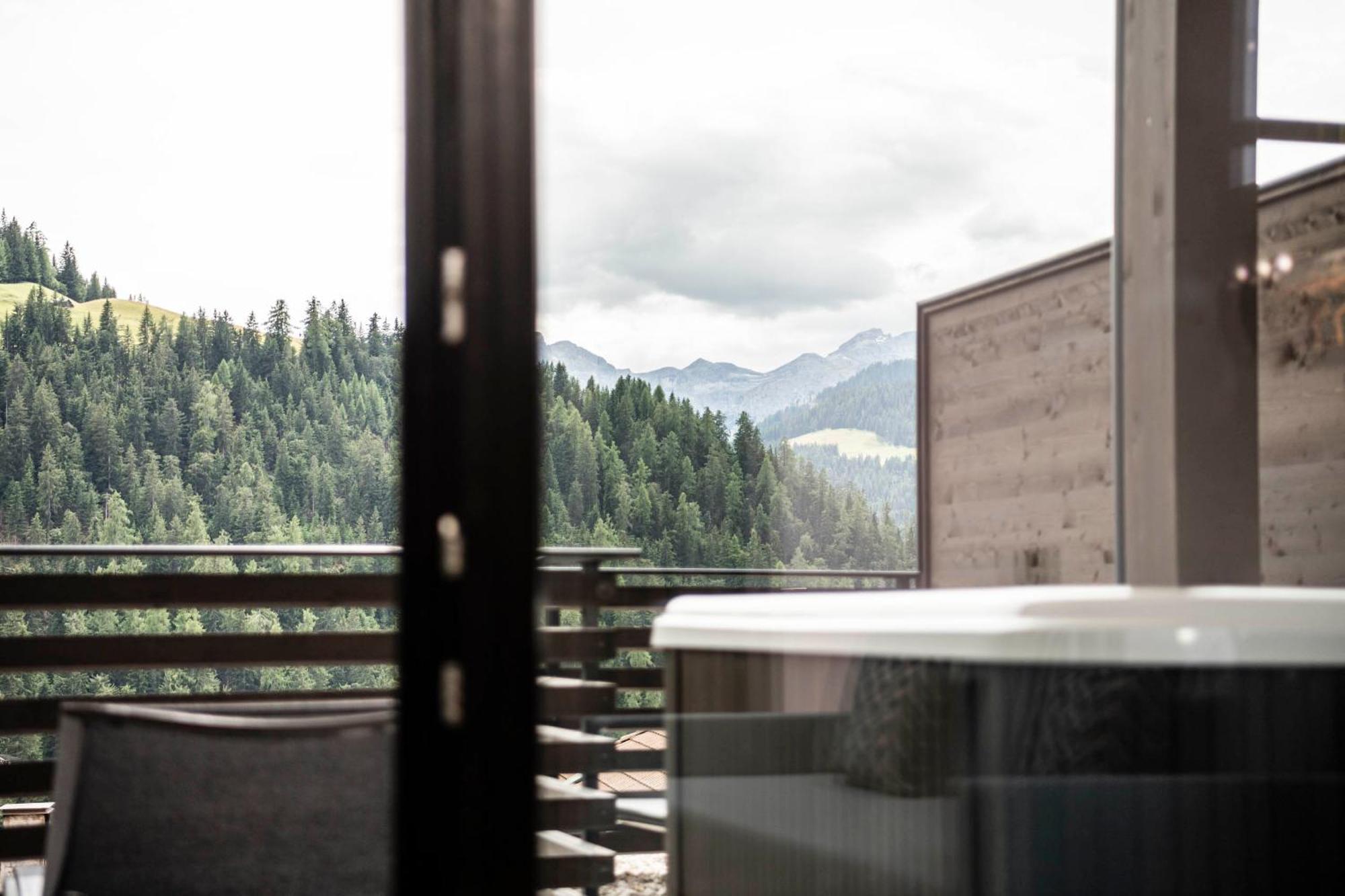 Apartments Aois 4 Elements Suits La Valle Εξωτερικό φωτογραφία